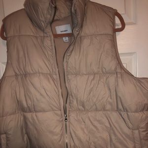 NWOT Old Navy Puff Vest